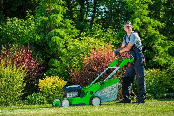 Yard Work Service in Hilliard