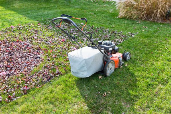 Seasonal Lawn Care in Hilliard