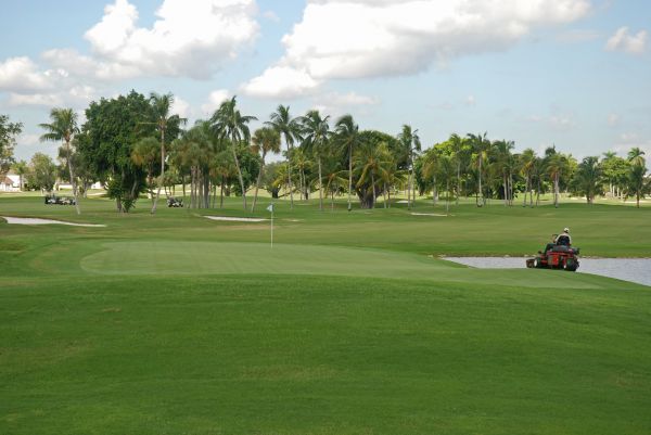 Golf Course Maintenance in Hilliard
