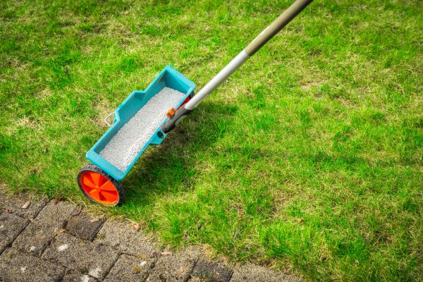 Commercial Lawn Treatment in Hilliard