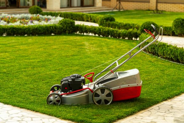 Business Grass Cutting in Hilliard