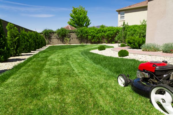 Residential Lawn Mowing in Hilliard